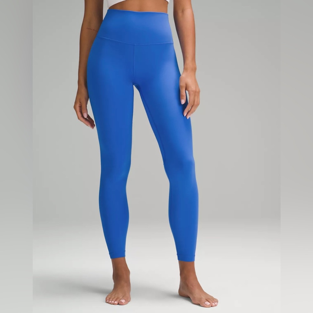 Vibrate blue Lulu lemon align leggings size 4!! Good condition!!💙💙